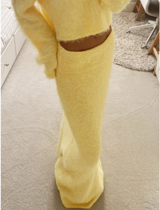 Totally Yellow OOTD
