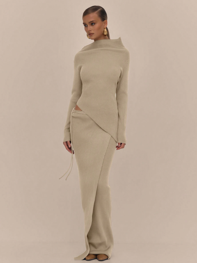 Expertly Designed Knitted Suit