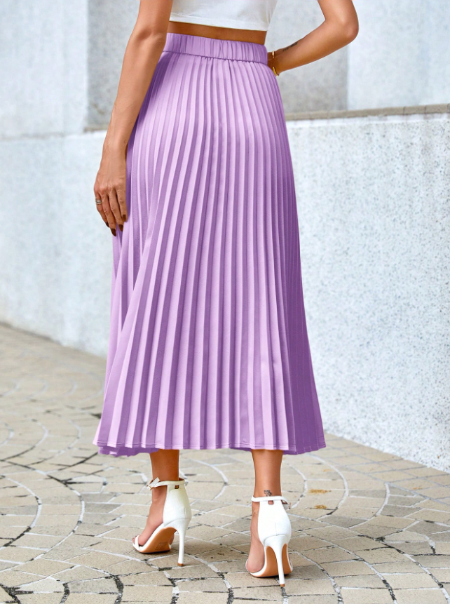 Sophistication via Colorful Pleats