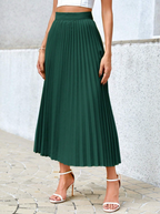 Sophistication via Colorful Pleats