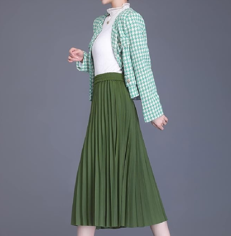 Sophistication via Colorful Pleats