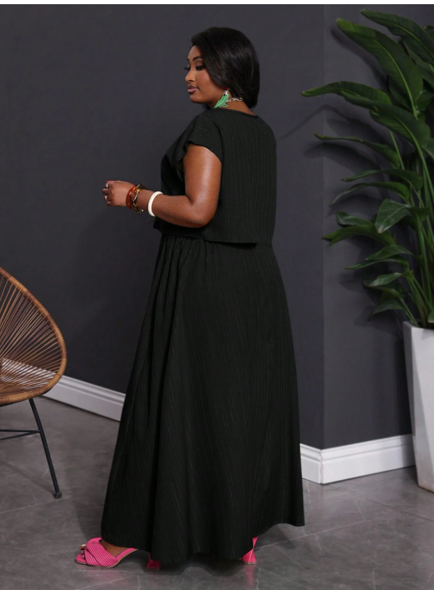 Textured Top and Skirt PLUS
