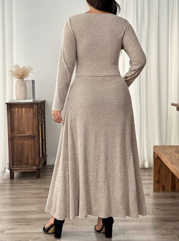 Fitted Skirt and Matching Top PLUS