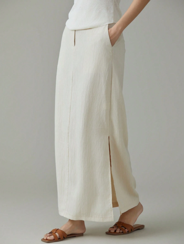 Slimming and Sleek Skirt