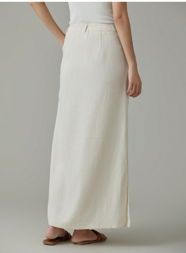 Slimming and Sleek Skirt