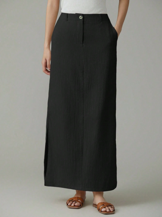 Slimming and Sleek Skirt