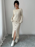 Off White Knit Fit