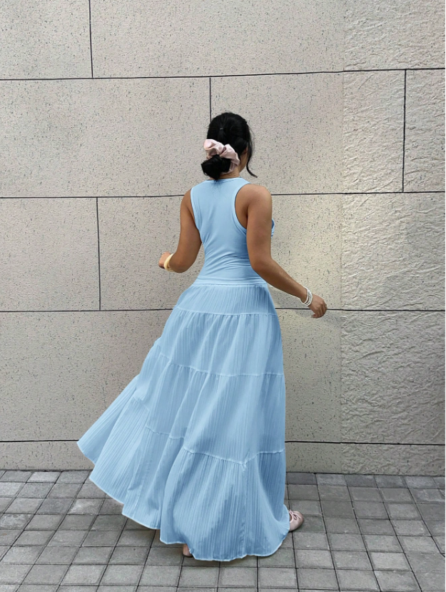 Curvy Skirt and Matching Basic Tank