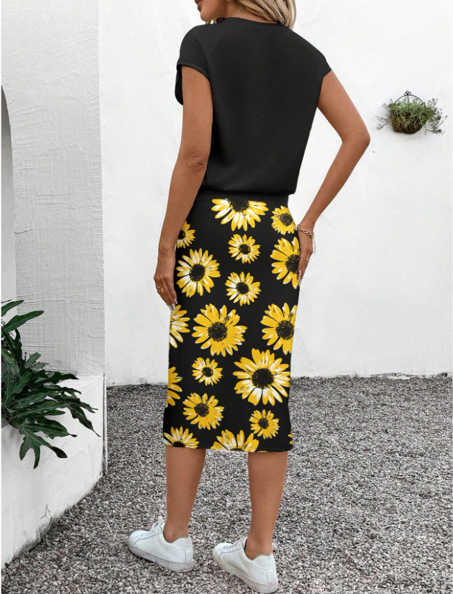 Flower Skirt & Tshirt OOTD